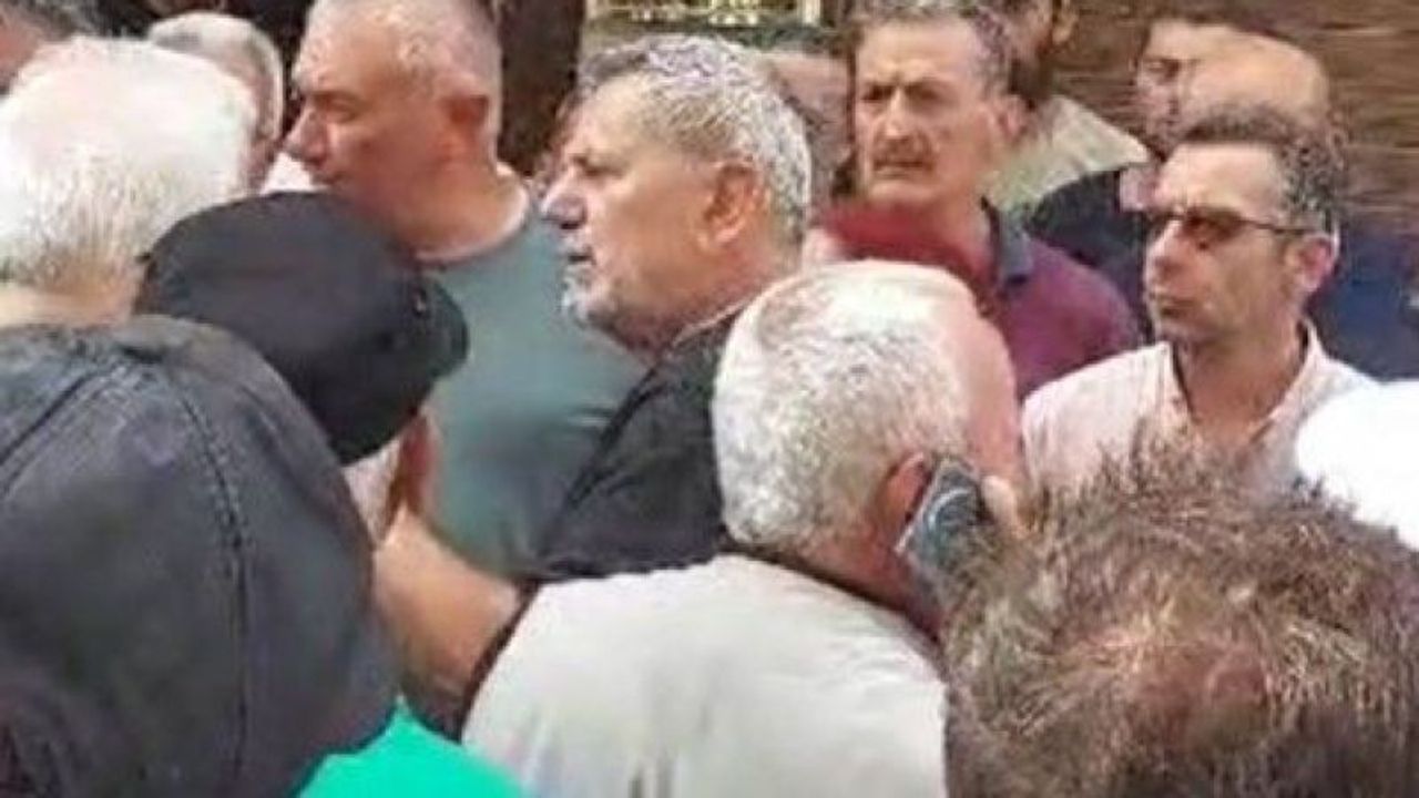 Belediye Başkanına sokak ortasında şok saldırı
