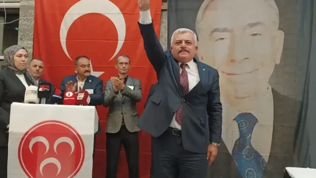 Tuncay Batı: Eteğimizdeki taşları ortaya koyalım