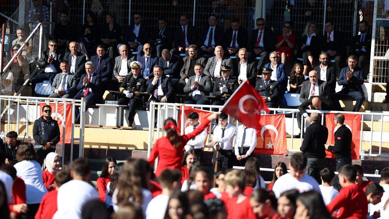 Derince’de Cumhuriyet coşkusu