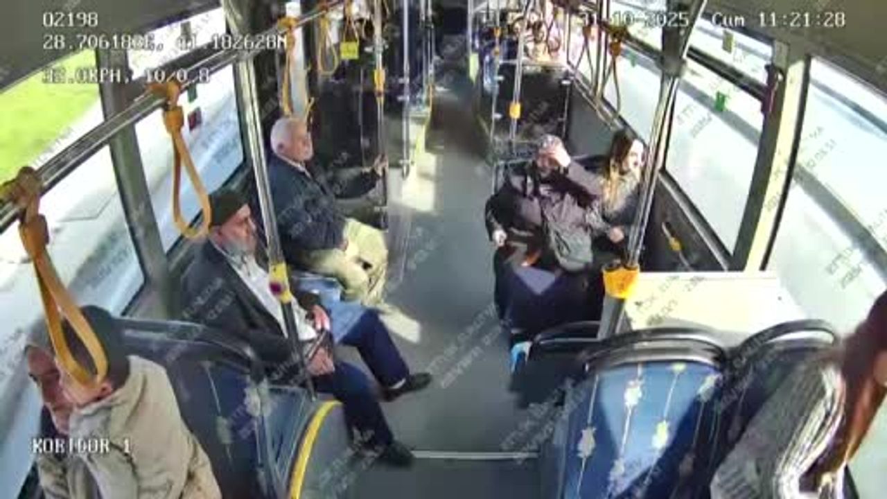 Arnavutköy’de İETT Otobüsünde Bıçaklı Kavga