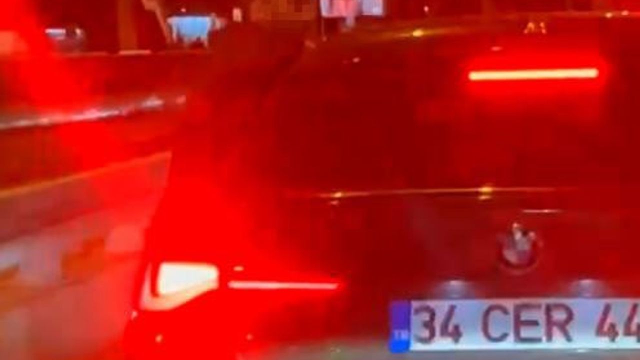 Trafikte akılalmaz anlar! Yanında çocuğu olan kadına saldırdı