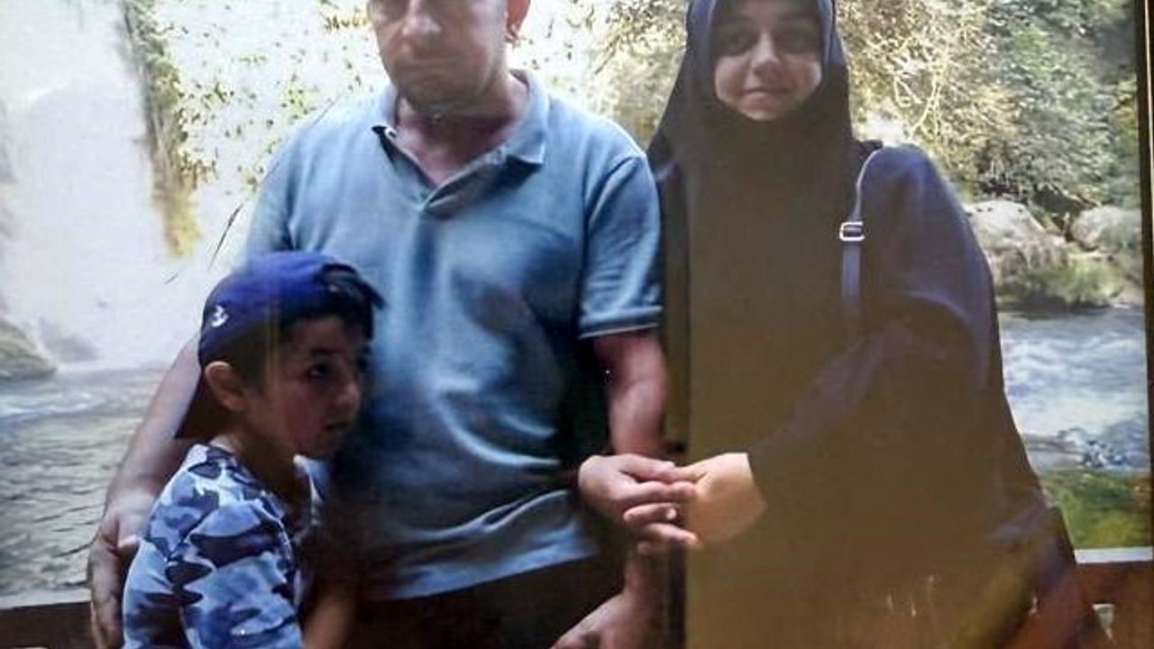 Gebze’de Enkazın Başında 12.Saat: Anne ve Baba Aranıyor