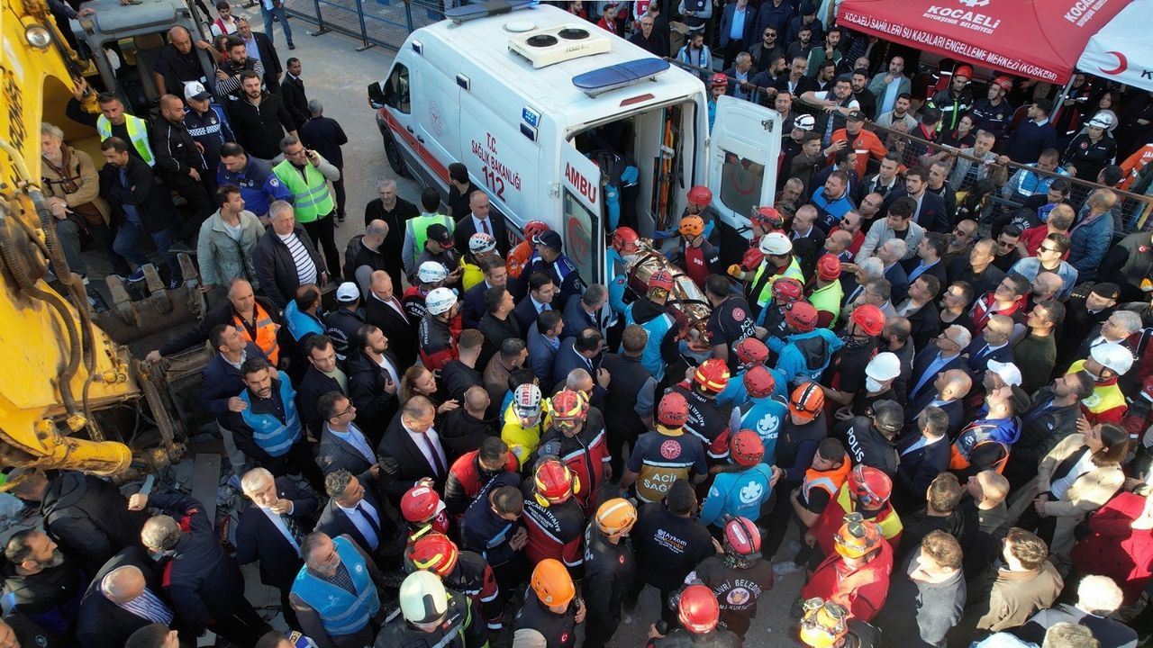 Gebze'deki Bina Çökmesinden Sağ Kurtulan Dilara Bilir'in Durumu İyi