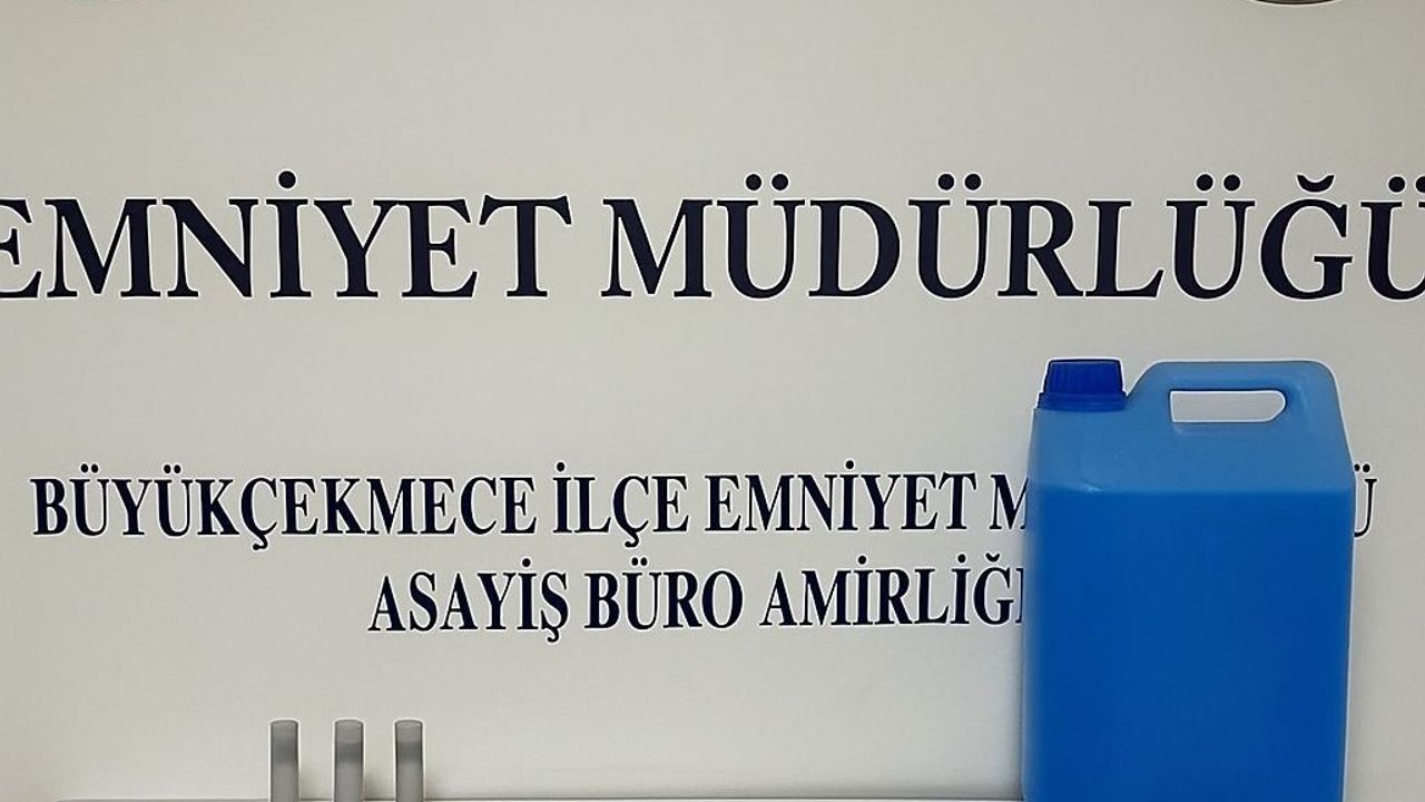 Büyükçekmece’de aynı şahsa ait iş yerini kundakladılar, diğerini de kurşunladılar