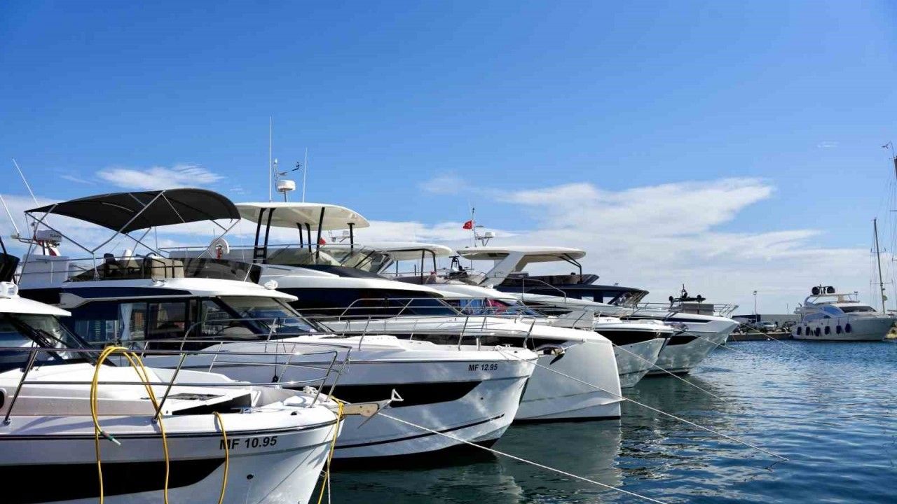 Marina’da milyonluk tekneler görücüye çıkacak
