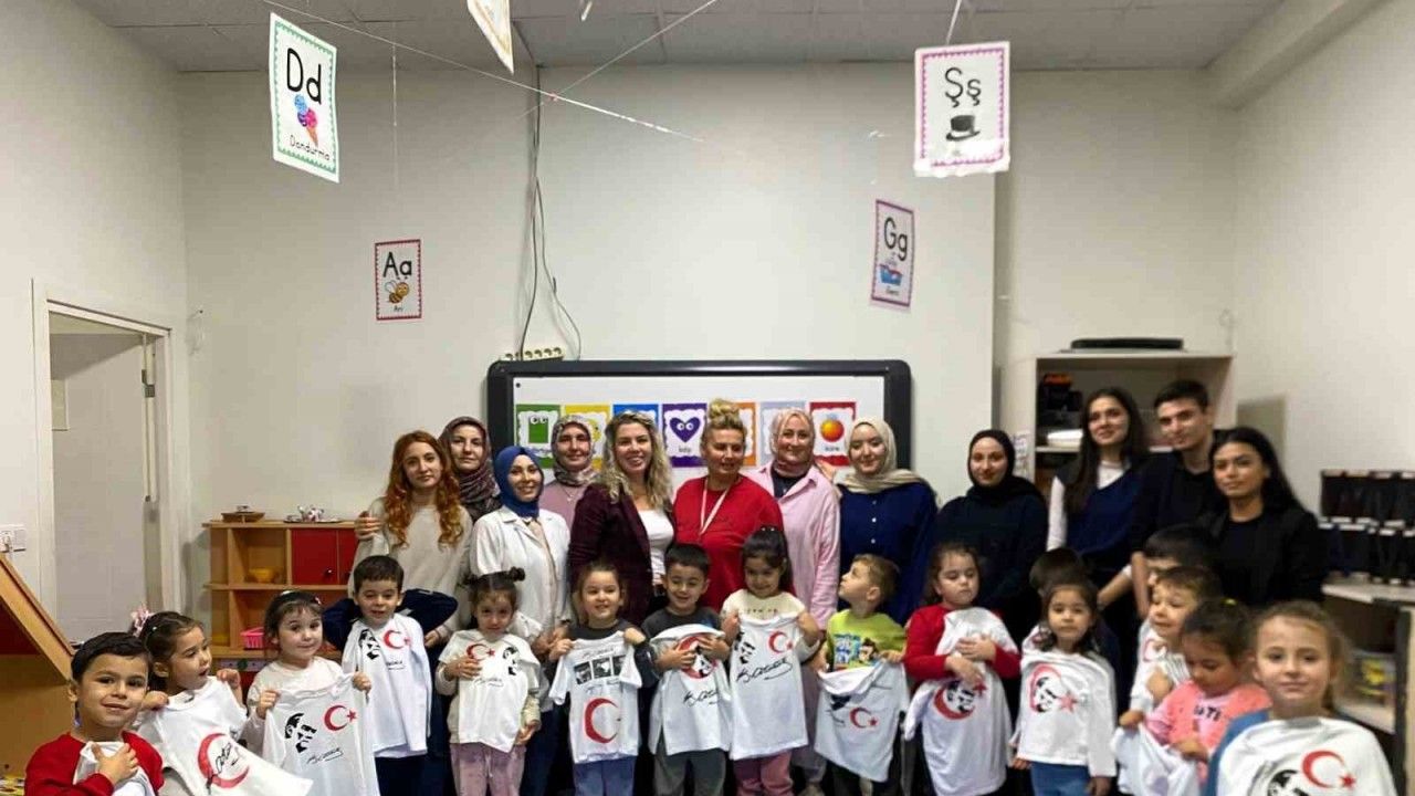 SUBÜ öğrencileri minikleri geleneksel sanatla buluşturdular