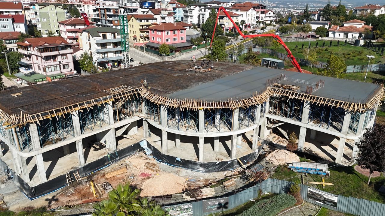 Başiskele’de çocuklar için dev adım: Kütüphane ve oyuncak müzesinde inşaat hızla ilerliyor