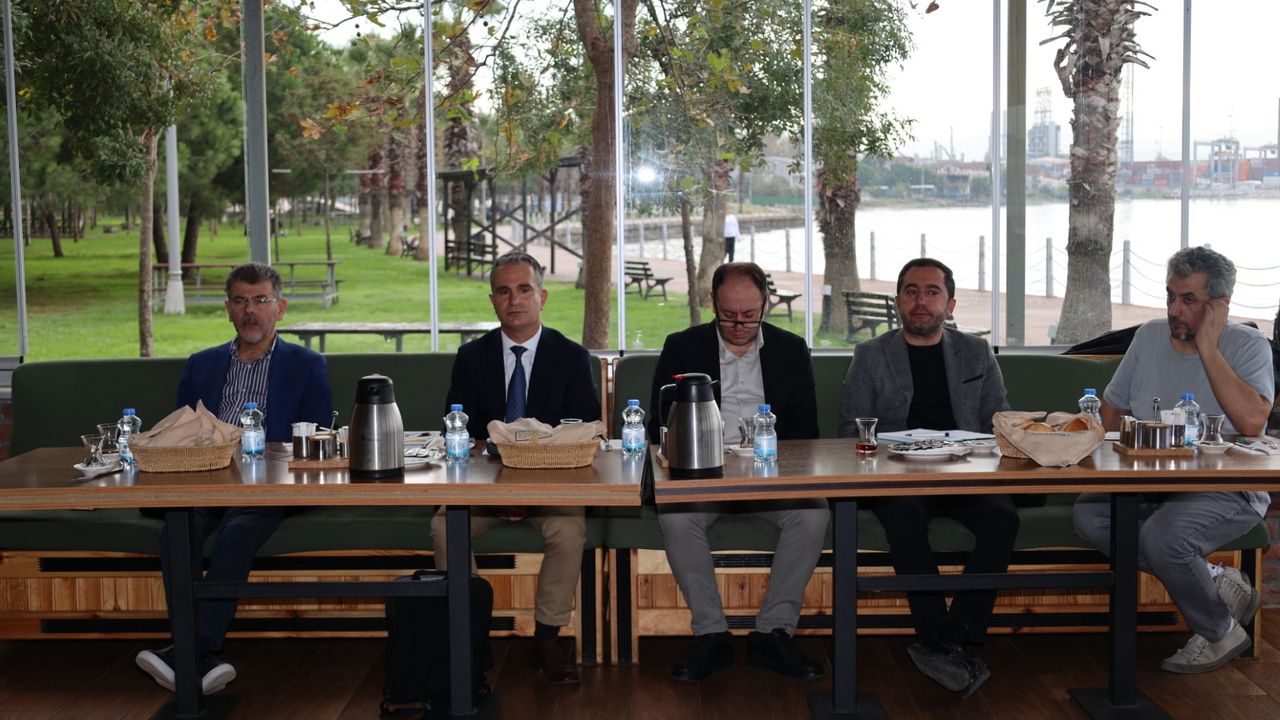 Kocaeli’de İmar Toplantısı Körfez’de Yapıldı: Teknik Detaylar Masaya Yatırıldı