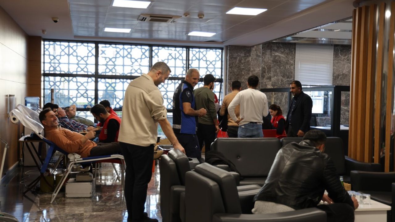 Kızılay Haftası’nda Kartepe’den örnek dayanışma: Kan ve kök hücre bağışı yoğun ilgi gördü