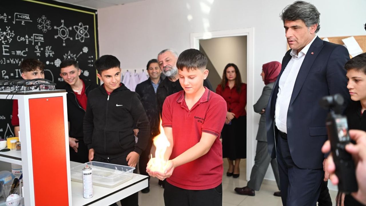 Kartepe’de gençlerle sıcak buluşma: Başkan Kocaman Genç Akademi’deydi