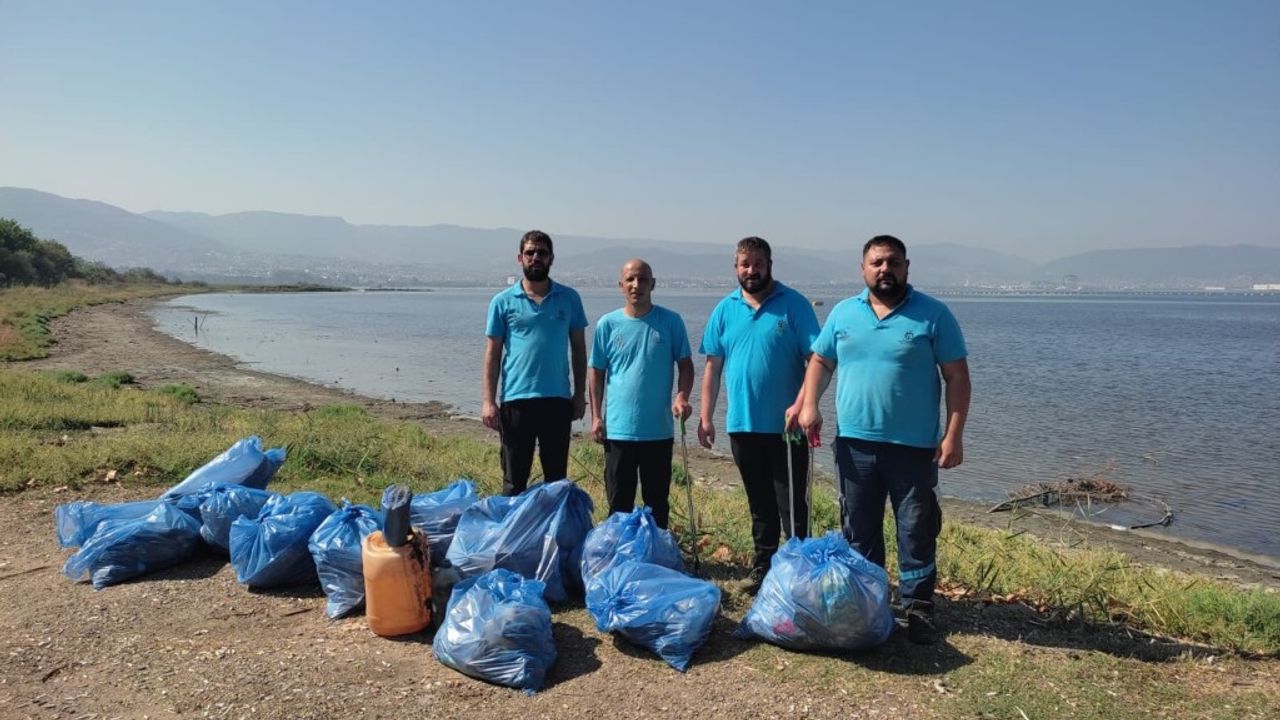 Kocaeli’de Mavi Takım çevre için sahada: Sahillerde temizlik seferberliği