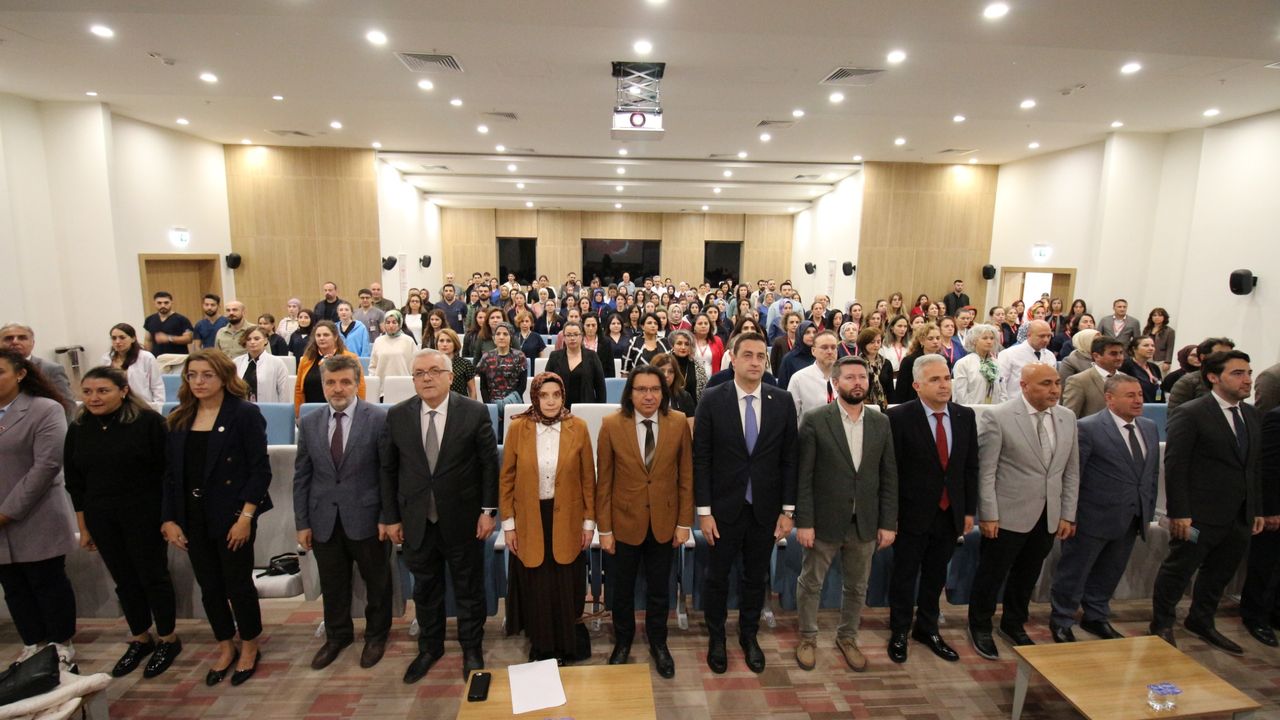 Kocaeli’de organ ve doku nakli semineri: Sağlıkçılar güncel bilgilerle buluştu