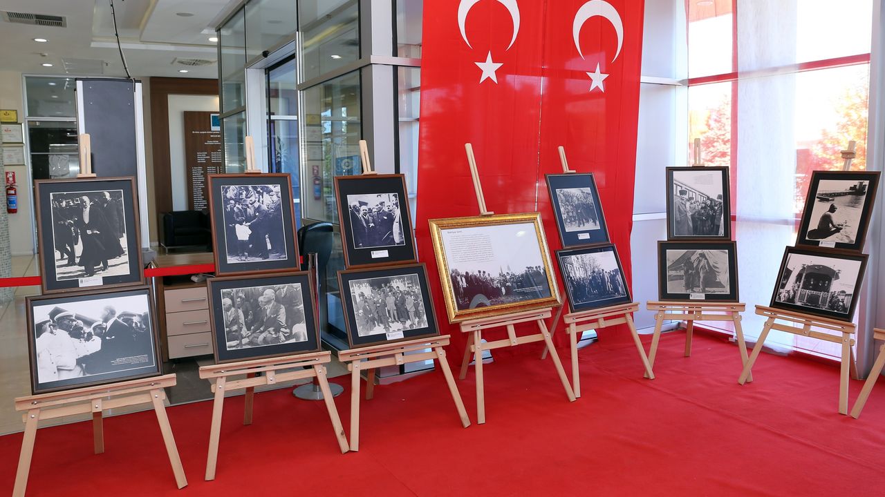 KOTO’dan anlamlı sergi: Atatürk’ün izinde 102 yıllık Cumhuriyet yolculuğu