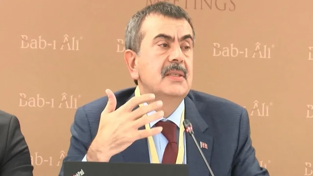 Bakan Tekin: Yapay zekayla açık uçlu soruların değerlendirilmesi için proje geliştiriyoruz