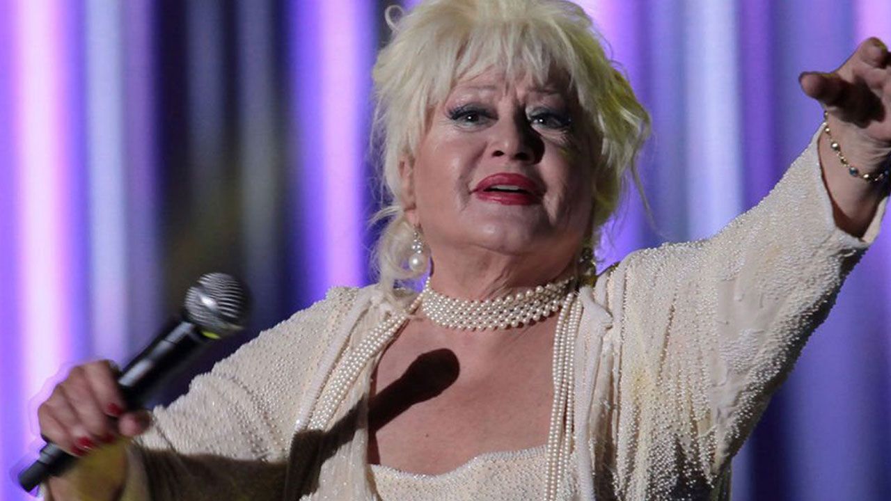 Muazzez Abacı’dan sevenlerini endişelendiren haber: Kalp krizi geçirdi