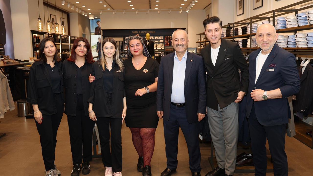 Başkan Büyükgöz'den Gebze Center esnafına ziyaret