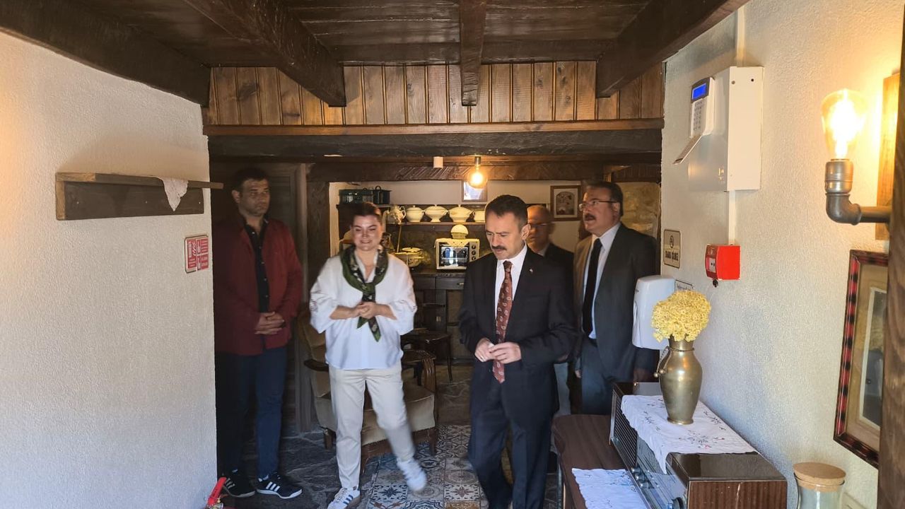 Vali Aktaş’tan Karamürsel Çamçukur Mahallesi’ne Ziyaret