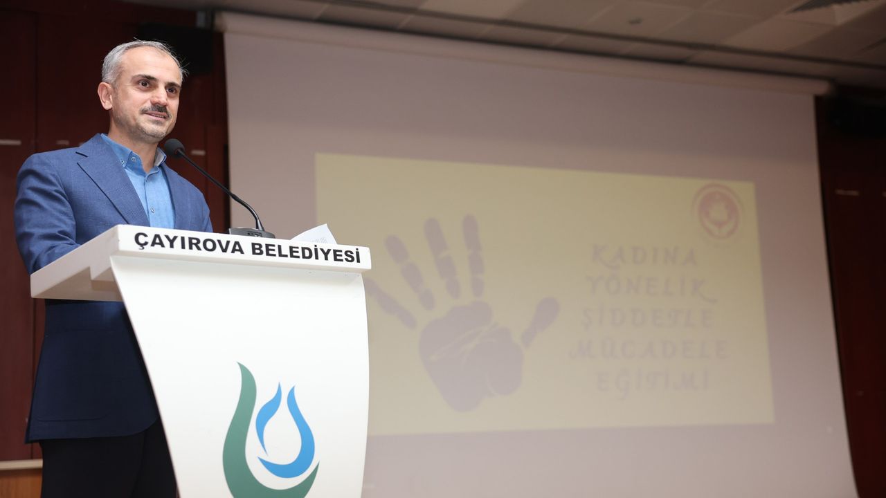 Çayırova’da Kadına Yönelik Şiddetle Mücadele Eğitimi Gerçekleştirildi