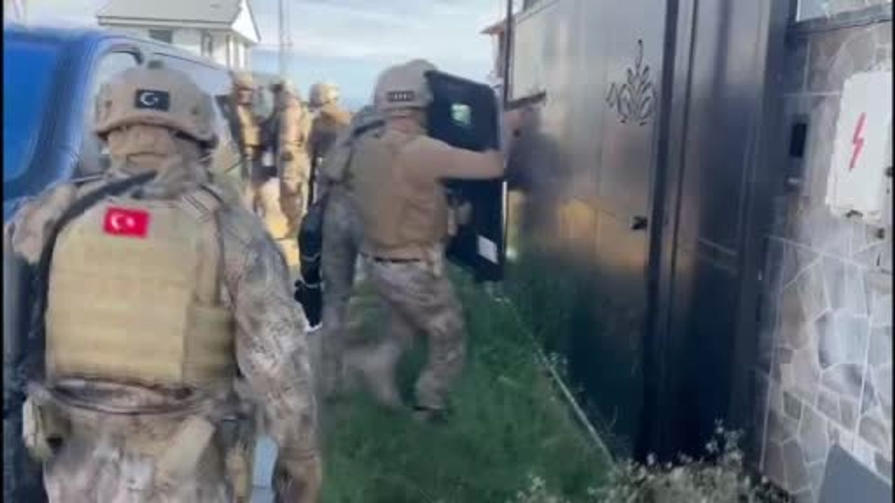 Silivri’de Yasadışı Bahis Operasyonu: Villada 9 Kişi Suçüstü Yakalandı