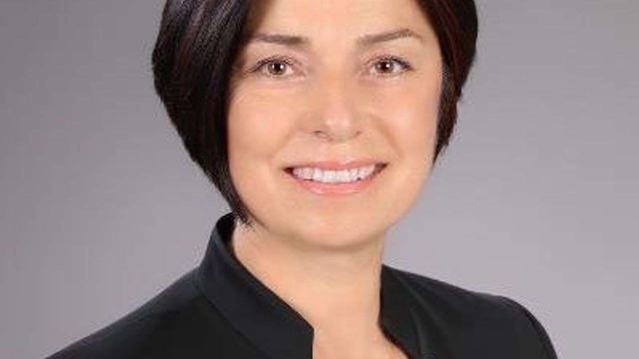 Kevser Ofluoğlu’ndan 25 Kasım’da Sert Açıklama: “Kadınları Koruyamayan Bir İktidar Kimseyi Koruyamaz”