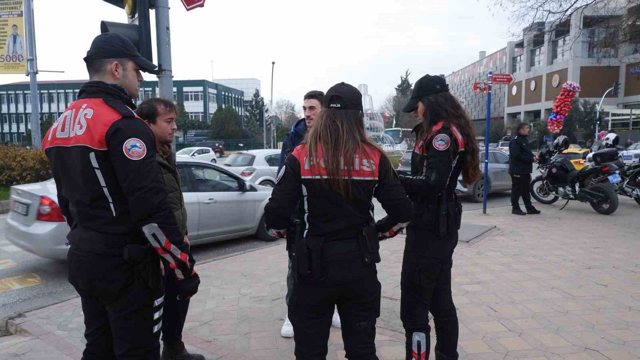 Kocaeli'de Okul Çevrelerinde Geniş Denetim: 11 Çocuk Ailelerine Teslim Edildi