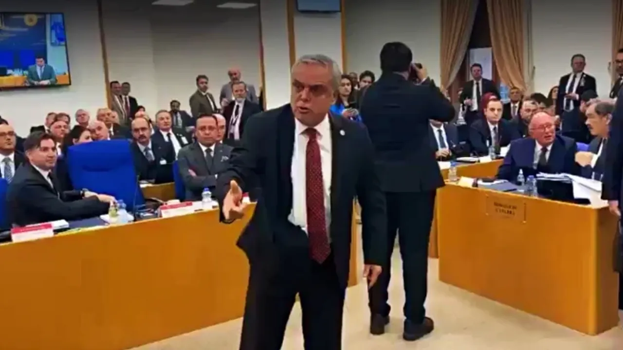 CHP'li Çakır, Adli Kayıtlarını Yayınlayan Halk TV’ye Sert Tepki Gösterdi