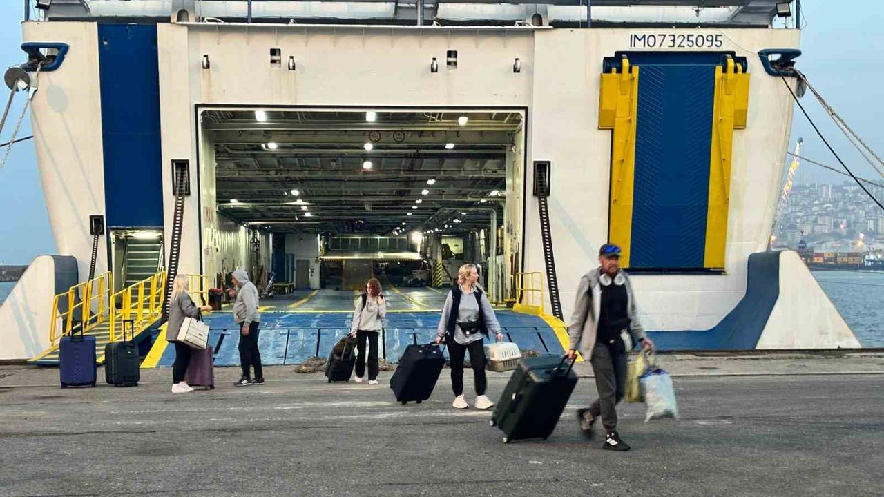 14 yıl sonra başlayan Trabzon-Soçi deniz seferlerine Rusya engeli