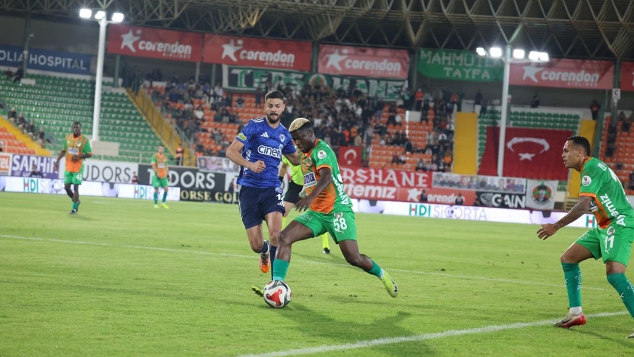 Trendyol Süper Lig: Alanyaspor: 1 - Kasımpaşa: 2 (Maç sonucu)