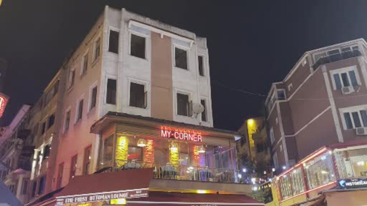 İstanbul’a Gelen Gürhan Takıl Kaldığı Otelde Hayatını Kaybetti