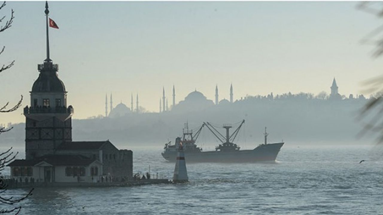 İstanbul’da etkili olan sis havadan görüntülendi