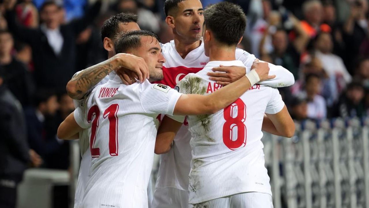 Montella tüm kozlarını sahaya sürüyor: Türkiye-Bulgaristan maçında flaş 11!