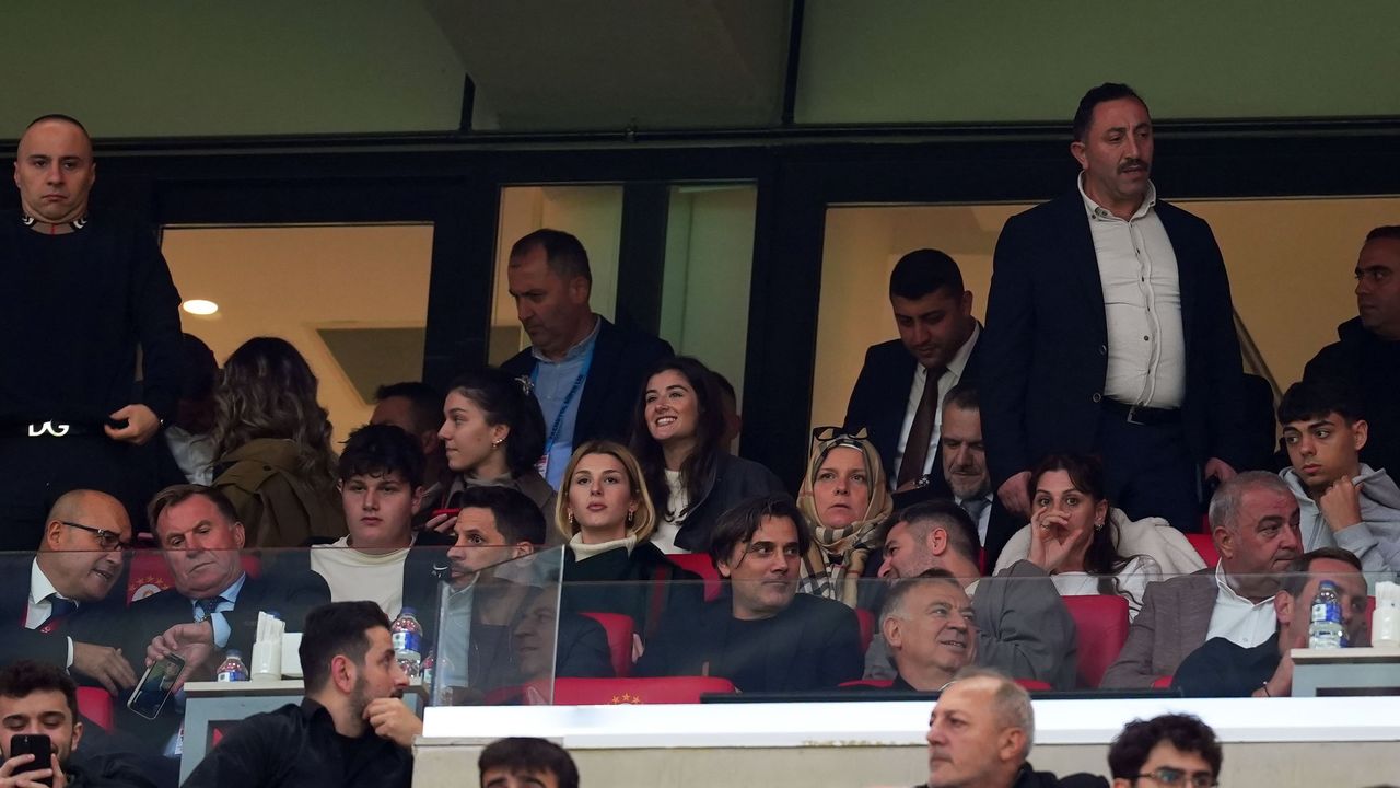 Vincenzo Montella, Galatasaray-Trabzonspor Maçı Tribününde