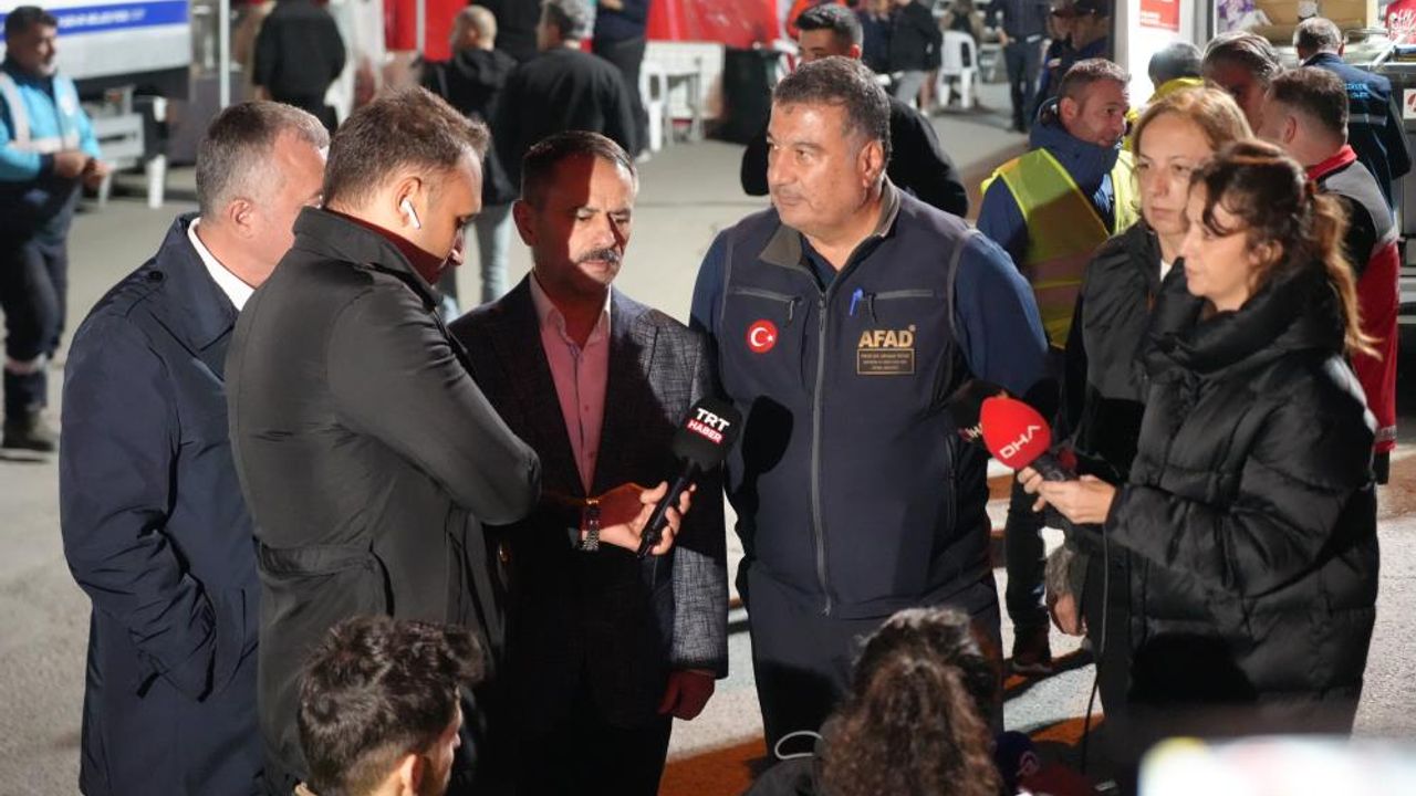 Uzman ekipler, yerin metrelerce altını inceliyor