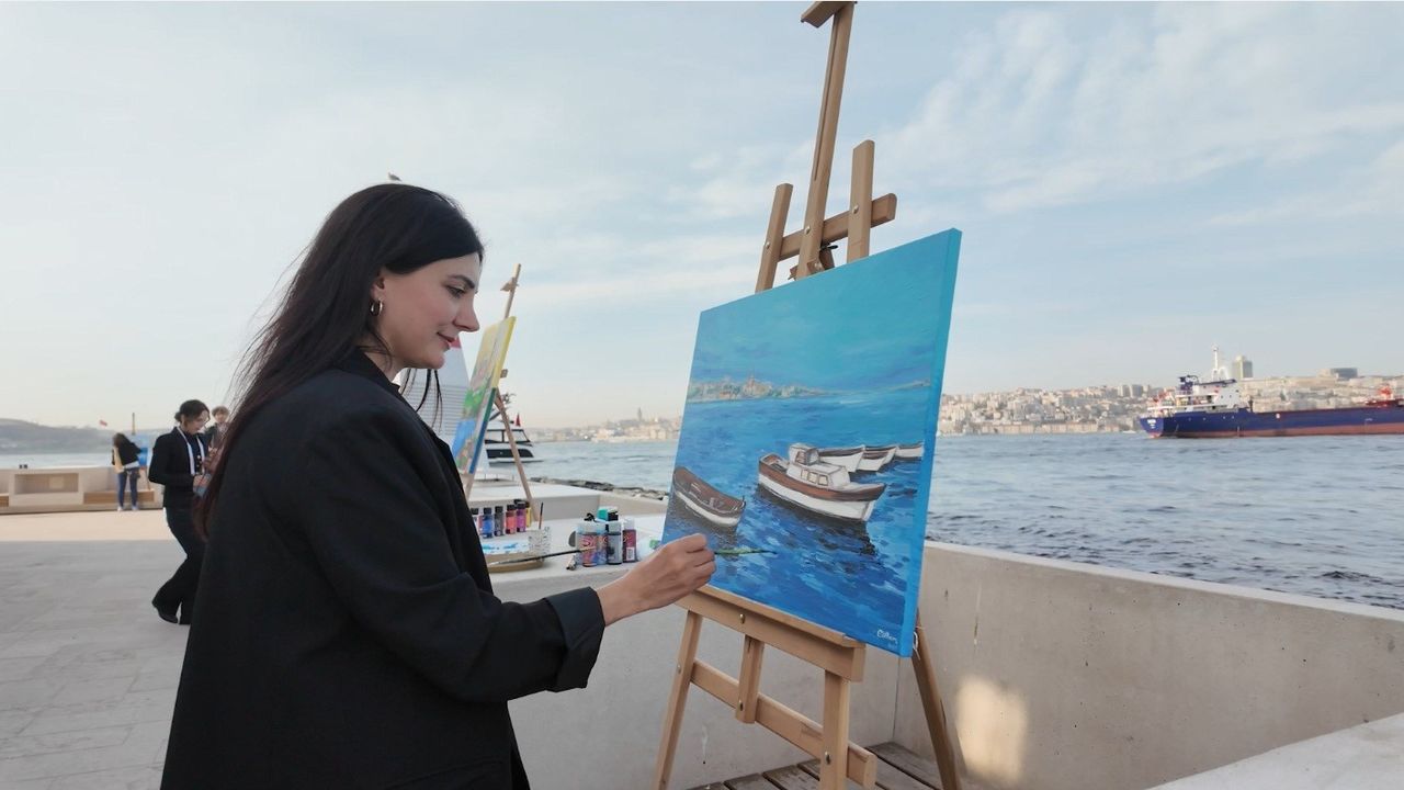 “Tuval İstanbul” Etkinliğiyle Öğretmenler Kız Kulesi'nden İstanbul’u Resmetti