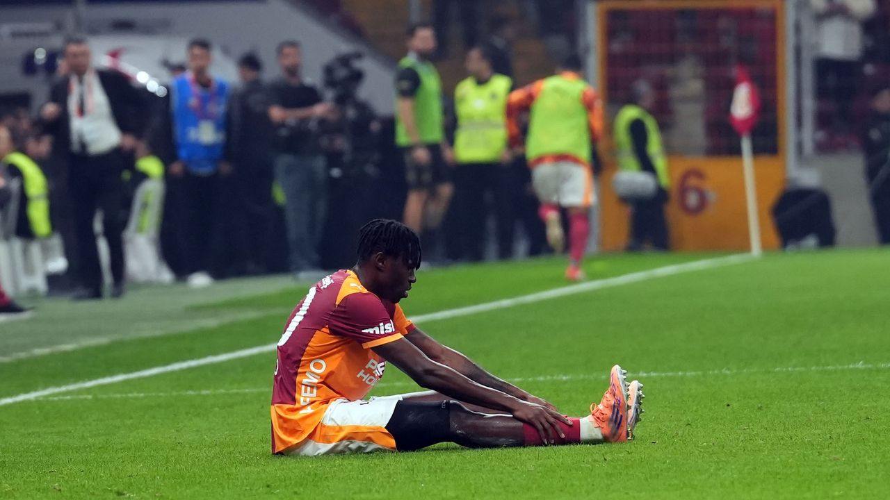 Galatasaray’da Sakatlık Şoku: Singo ve Lemina Oyuna Devam Edemedi