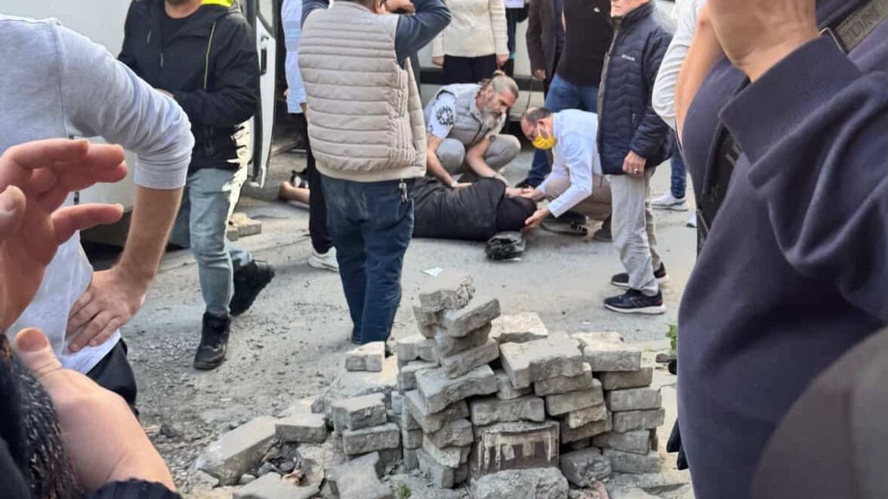 Eşinin Kullandığı Minibüsün Altında Kalan Kadın Hayatını Kaybetti