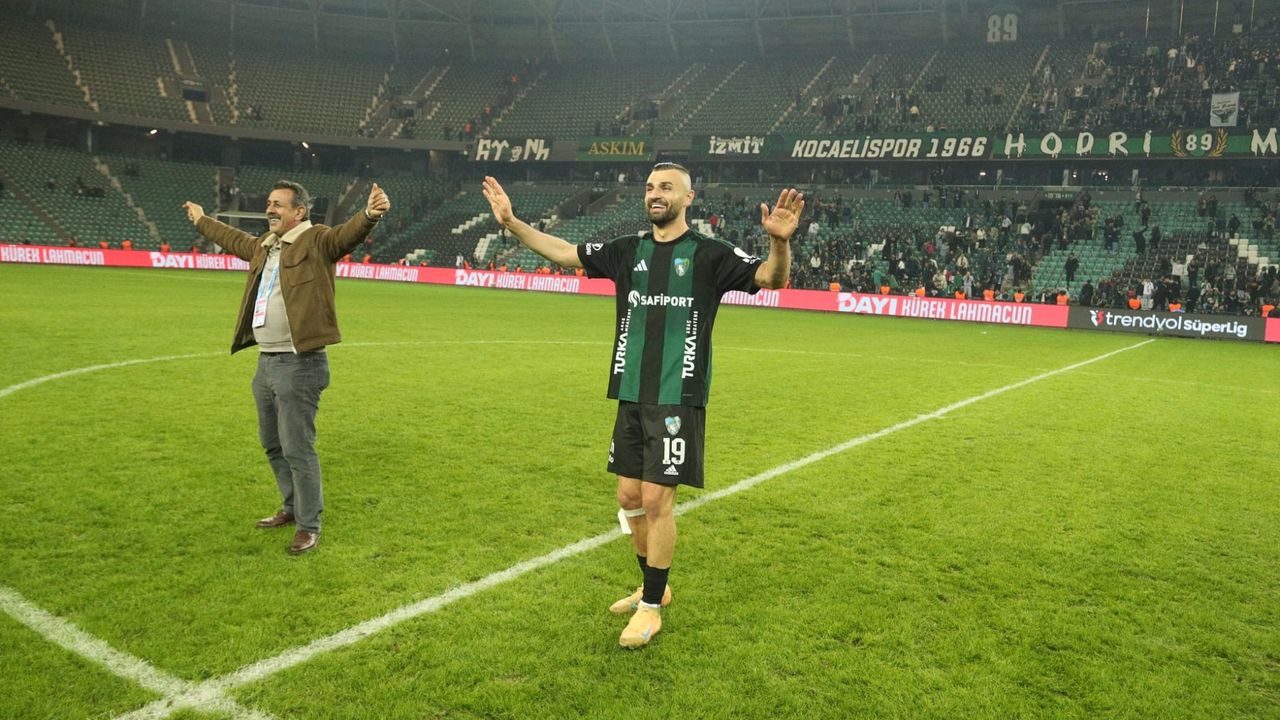 Kocaelispor’a Galibiyeti Getiren Serdar Dursun, Sahada Çiftetelli Oynadı