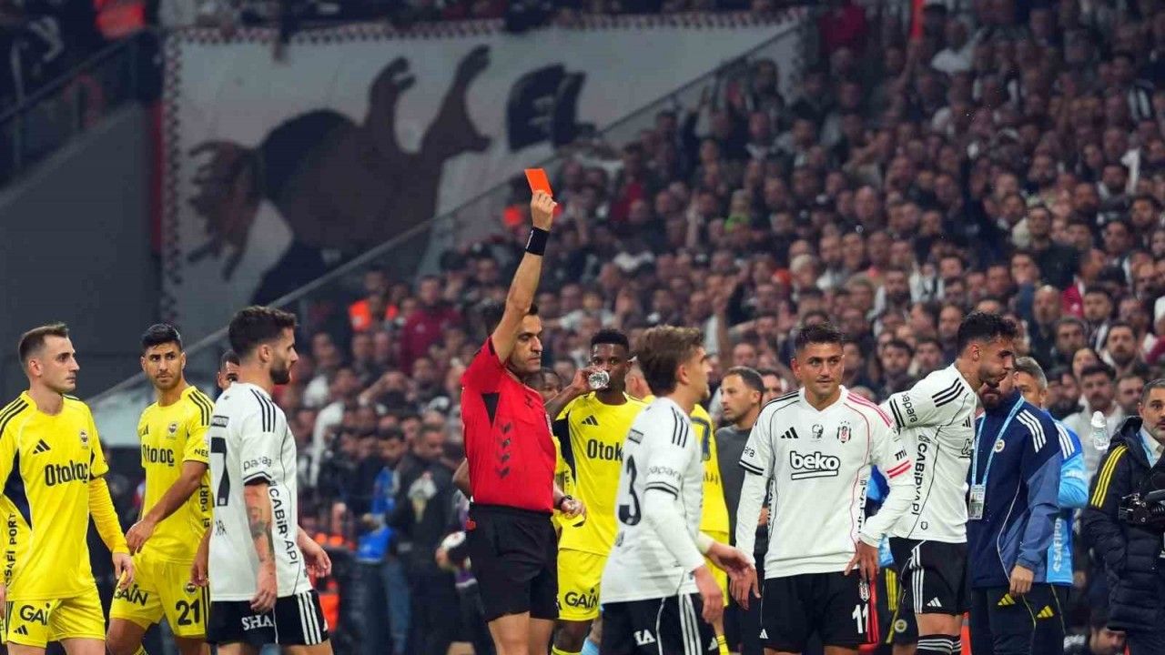 Beşiktaş, bir Fenerbahçe maçında yine kırmızı kart gördü