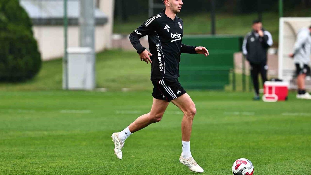 Sergen Yalçın’dan Karagümrük taktiği: Beşiktaş antrenmanında öne çıkanlar