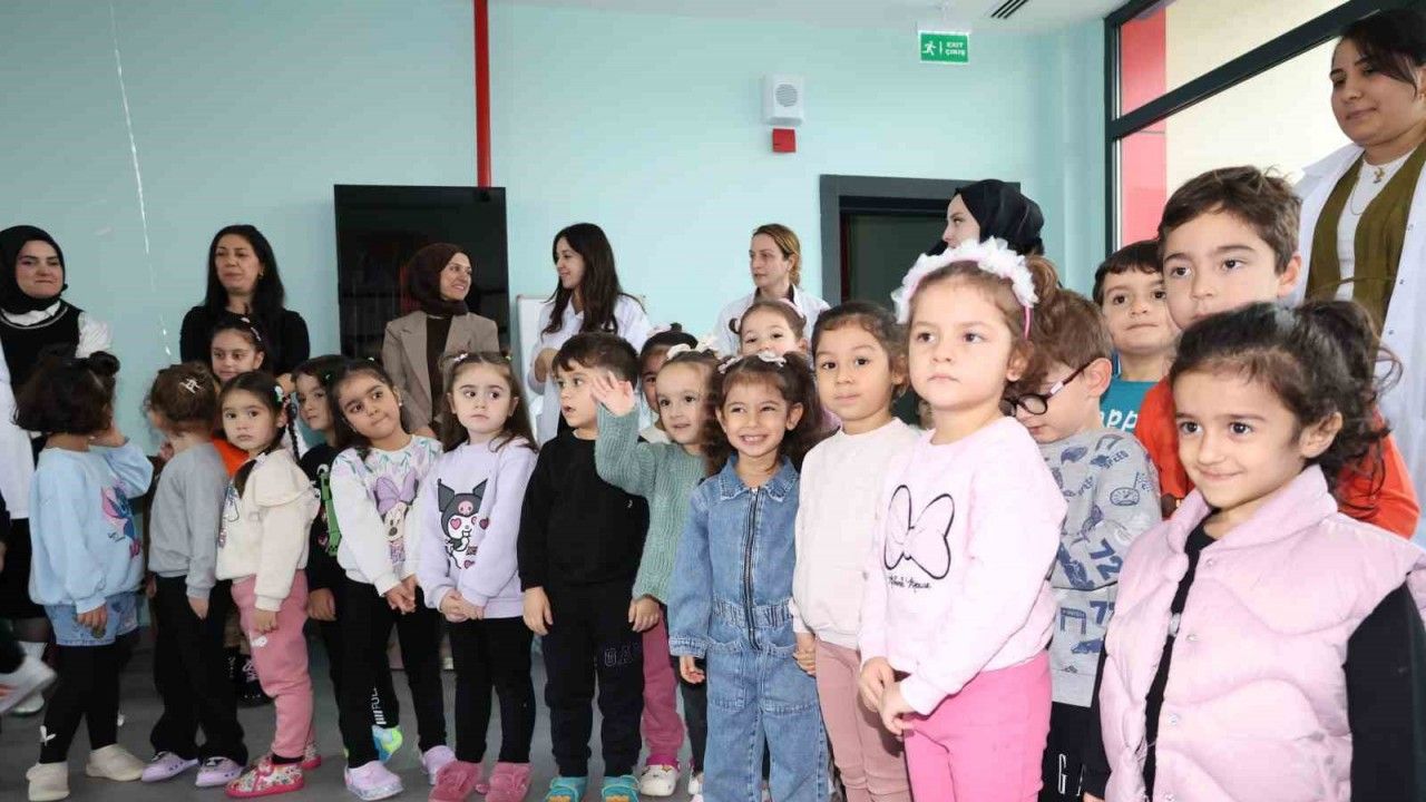 Çekmeköy’de Minik Kalplerden Büyük Destek: “Bir Umut da Sen Ol”