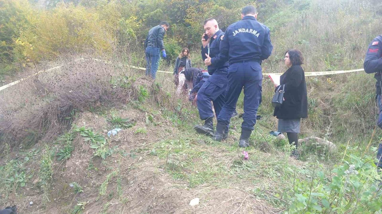 D-140 kara yolunda korkutan kaza: Ailece ölümden döndüler