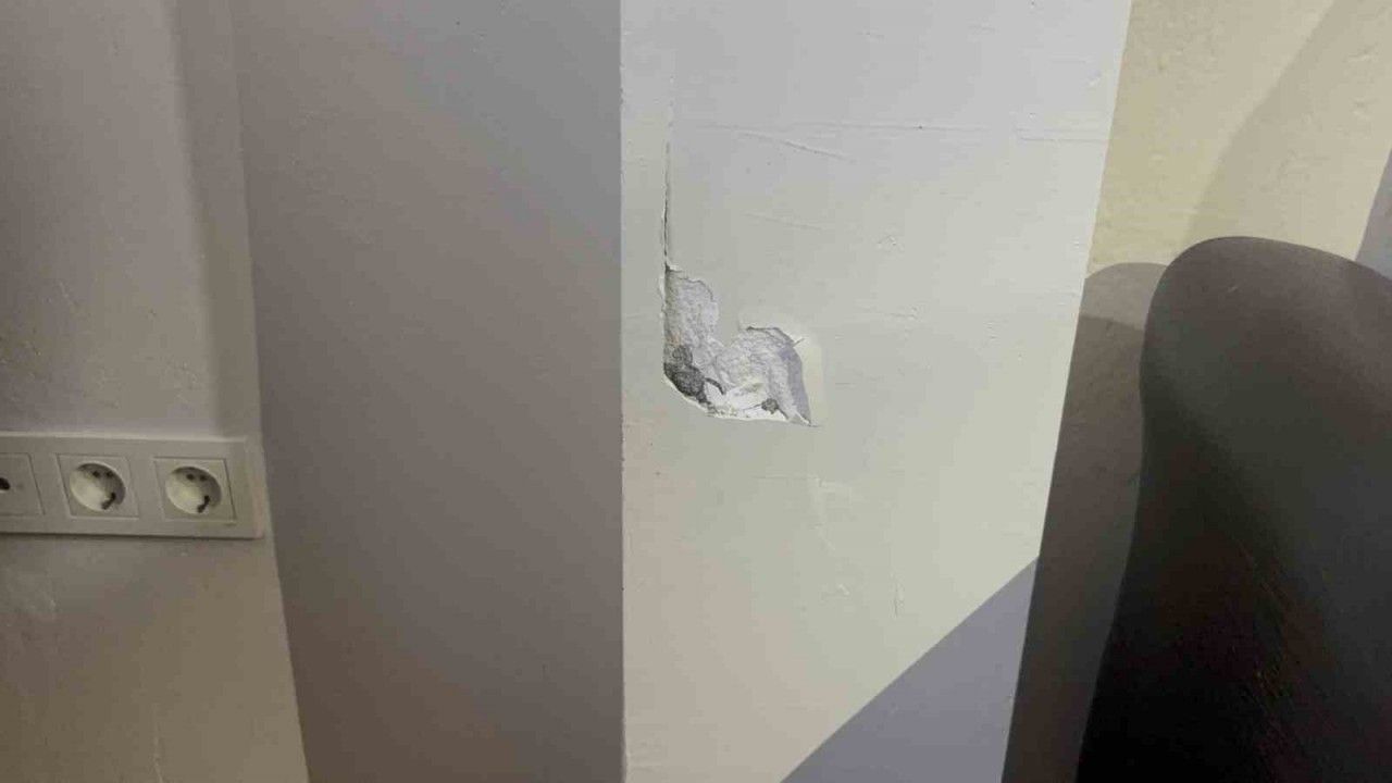 Darıca’da 40 Yıllık Binada Kolonlar Çatladı, Bina Tahliye Edildi