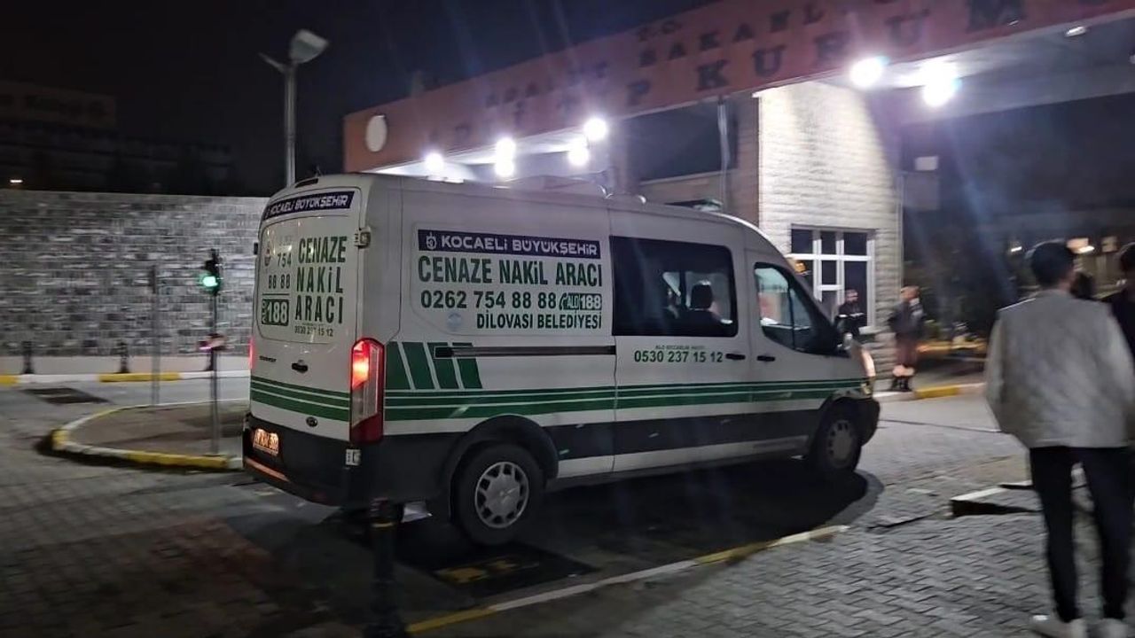 Dilovası’ndaki Yangında Hayatını Kaybedenlerin Cenazeleri Teslim Alındı