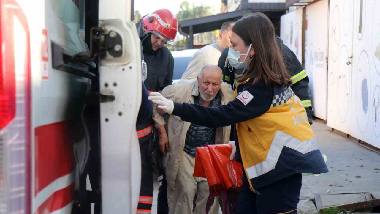 Her şey bir prizle başladı: Sakarya'da engelli aile alevlerin ortasında kaldı