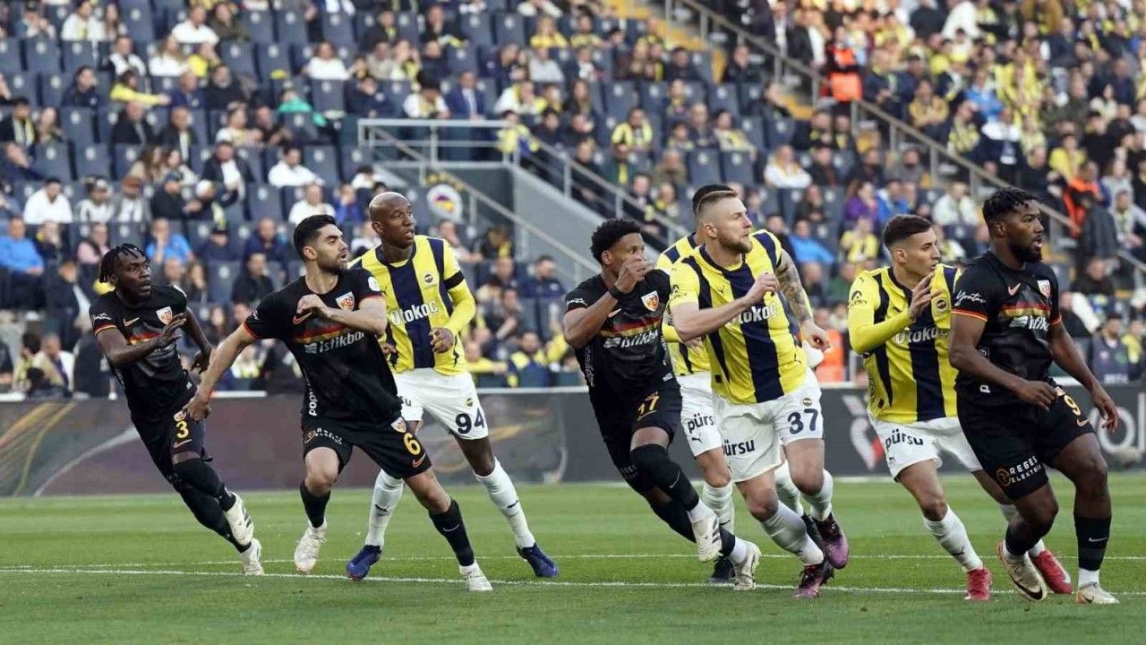 Fenerbahçe ile Kayserispor 49. randevuda
