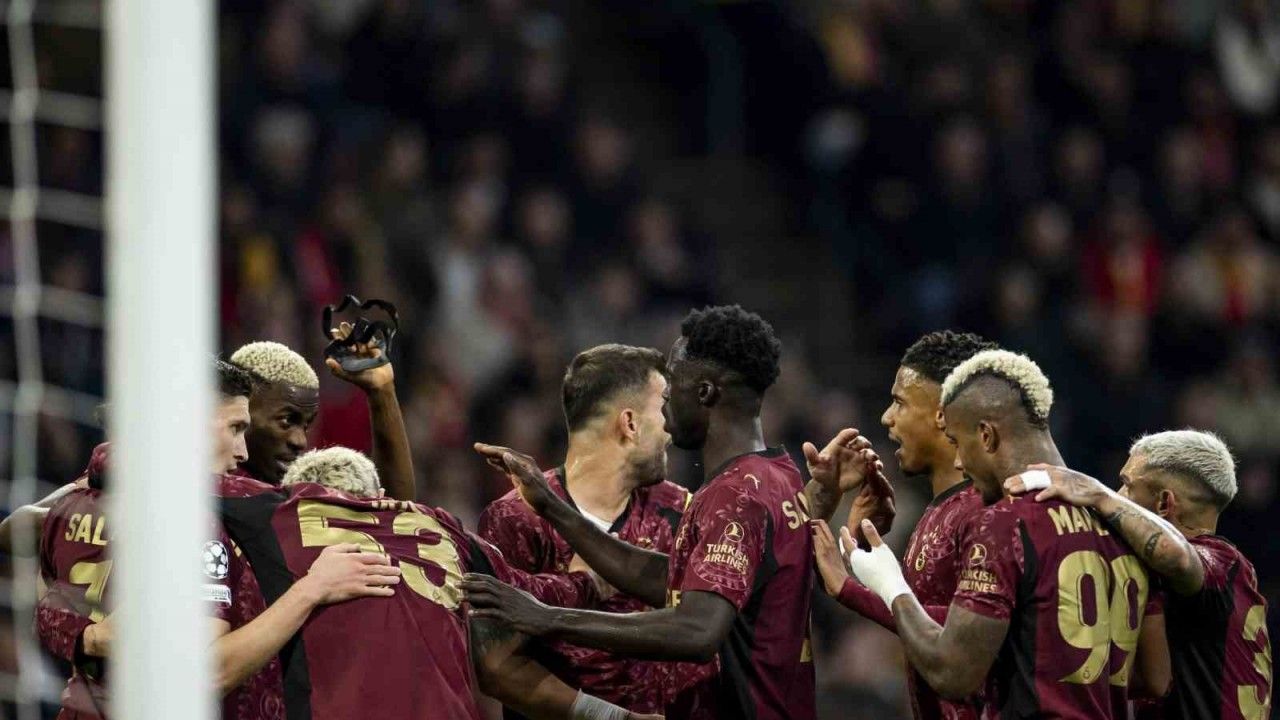Galatasaray 10 maçlık seriyi noktaladı
