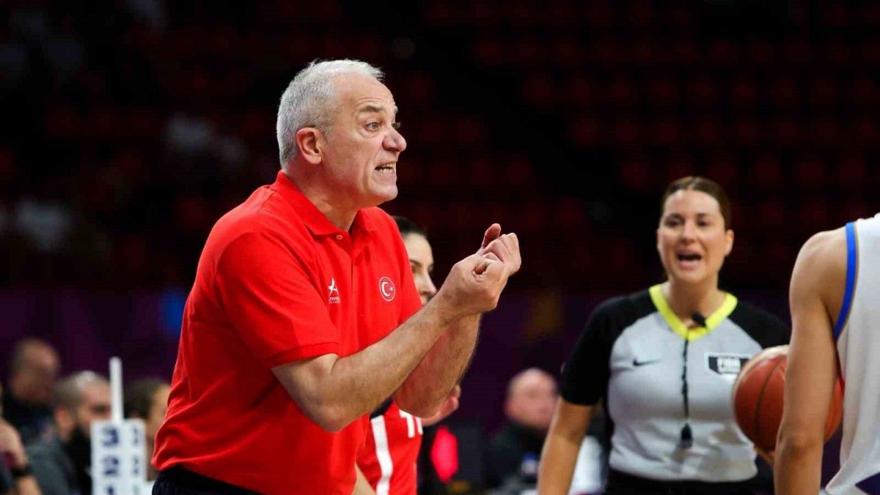 Galatasaray, Ekrem Memnun ile yollarını ayırdı