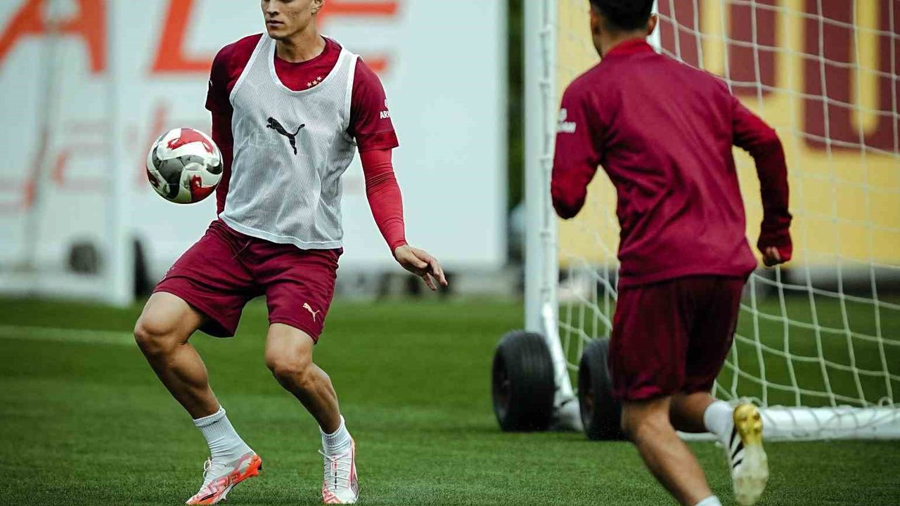 Fenerbahçe deplasmanı öncesi Galatasaray’da hareketli antrenman günü