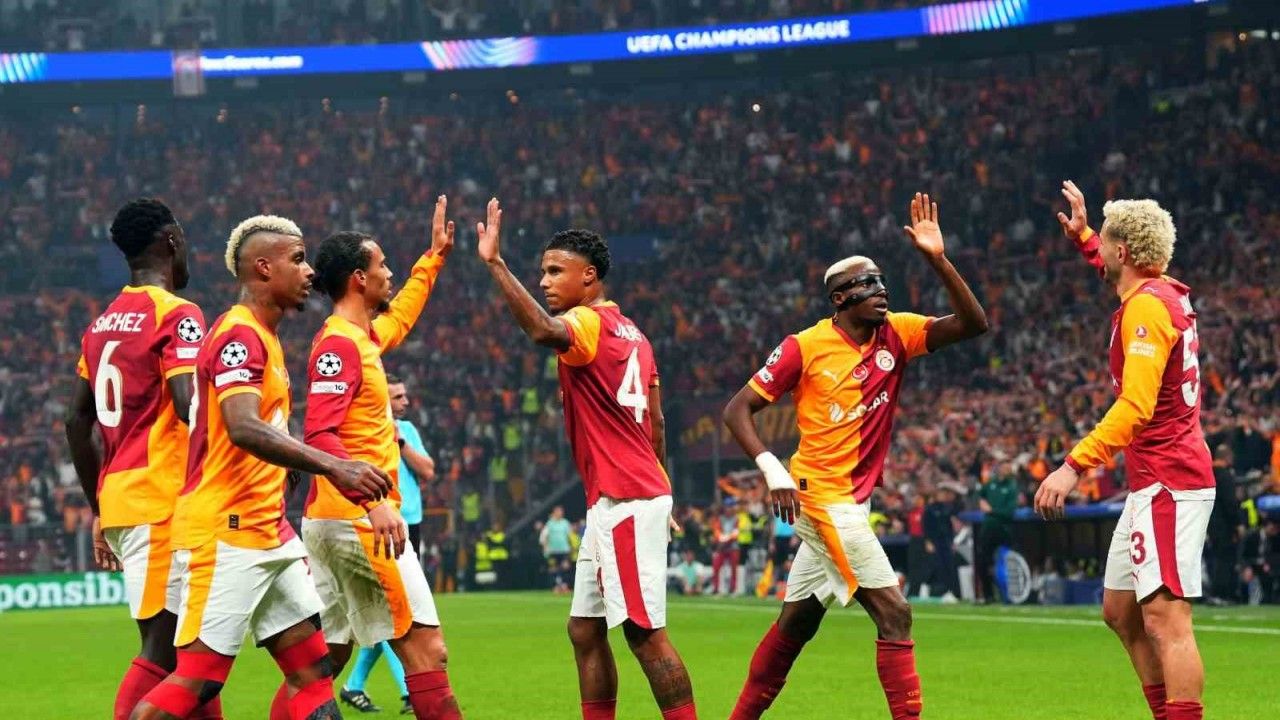 Galatasaray, UEFA Şampiyonlar Ligi’nde Ajax deplasmanında