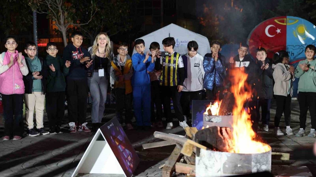 Geceyi çadırda geçirdiler, teknolojiyle tanıştılar: Bağcılar'da sıra dışı kamp